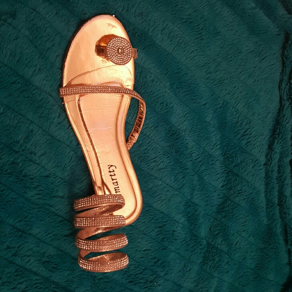 Shoes - Picture 2 of 6